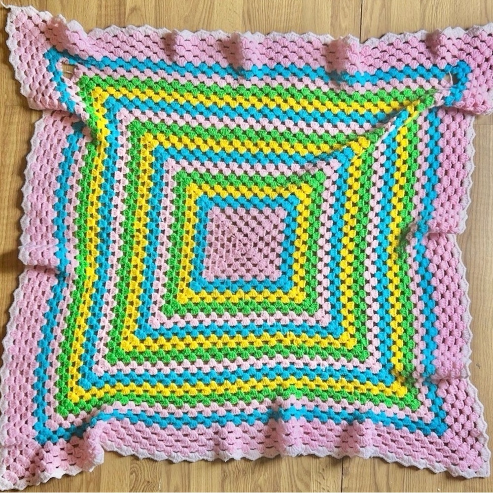 Vintage Crochet Granny Square Afghan Blanket Throw Pastel Colored Quilt